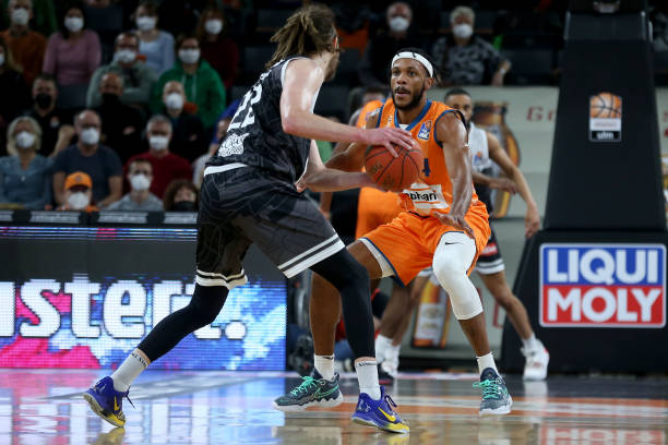 队在多次进 队在多次进